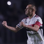 São Paulo e Rafinha têm acordo verbal para renovação até o fim de 2024